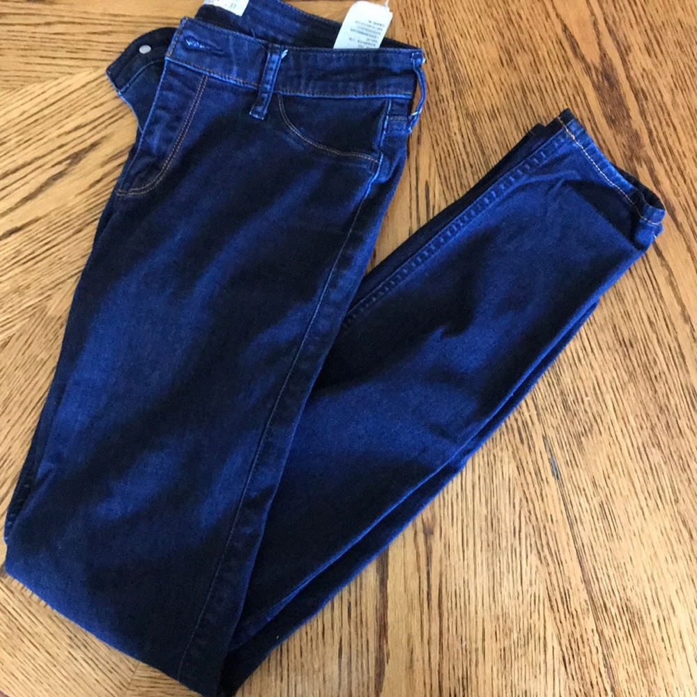 Hollister jeans